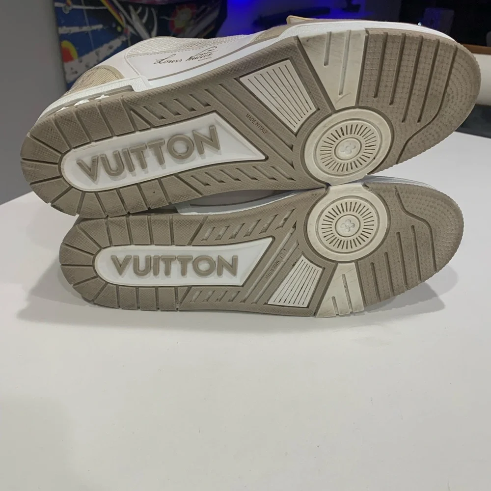 Louis Vuitton lv trainer tan monogram sneakers sz 11 LV us 12 strap - Picture 11 of 11